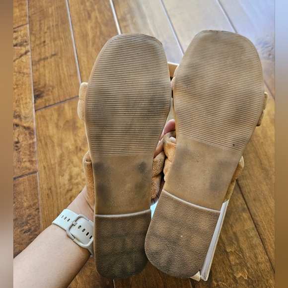 Steve Madden Suede Wizen Sandals - Picture 7 of 12